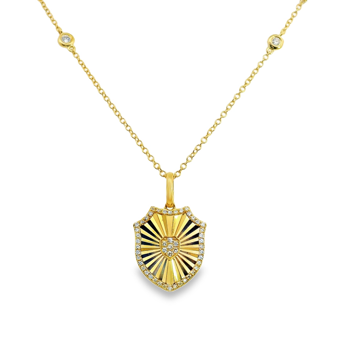 18kt Yellow Gold Natural Round Diamond Shield Pendant (.27ct)
