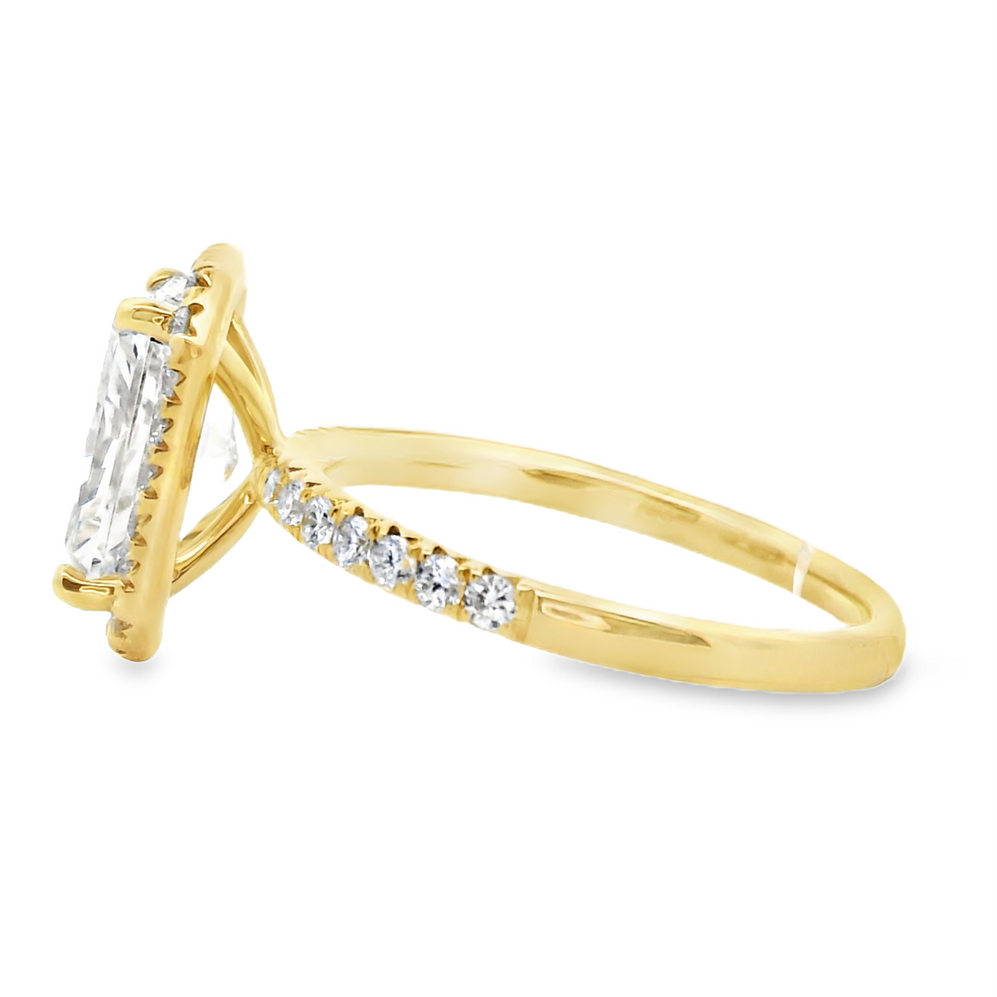 18kt Yellow Gold Lab-Grown Radiant Diamond Engagement Ring (3.04ct)