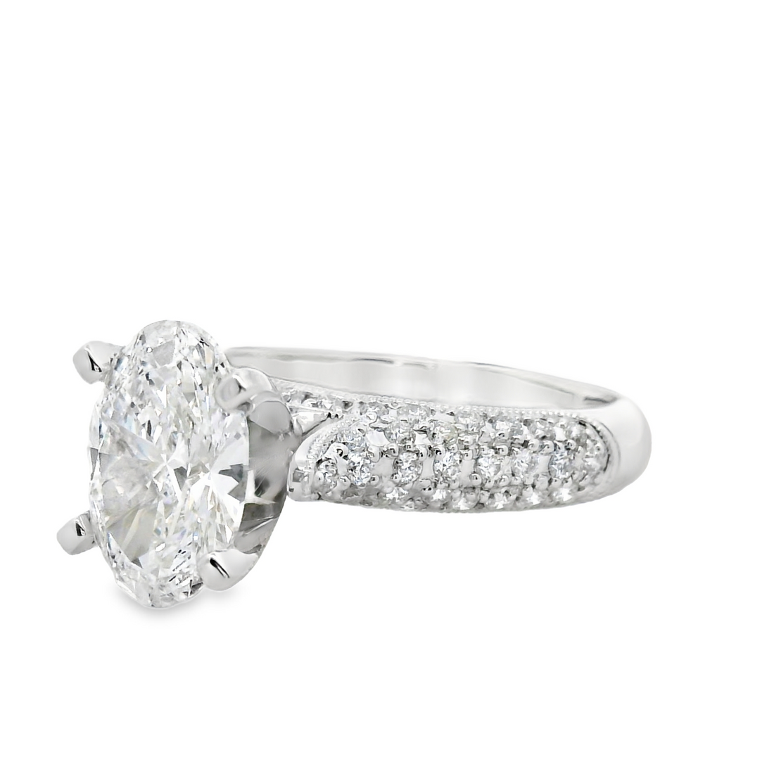 18kt White Gold Lab-Grown Oval Diamond Engagement Ring (2.6ct)