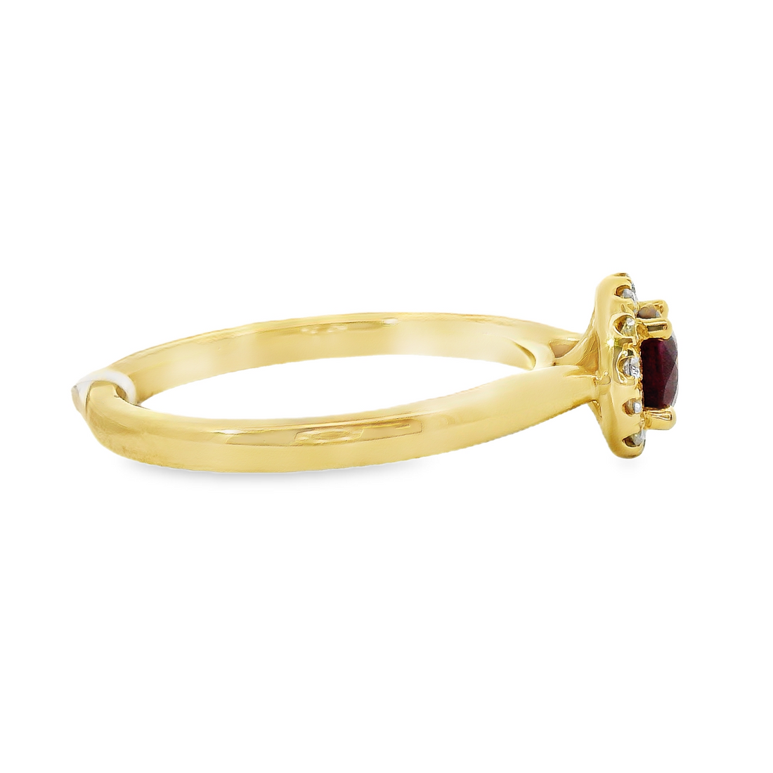 18kt Yellow Gold Round Natural Ruby and Round Natural Diamonds Ring (0.68ct)