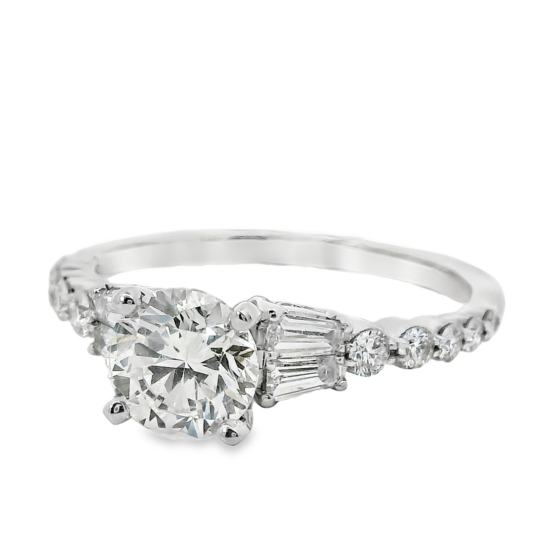 18kt White Gold Natural Round Diamond Engagement Ring (1.39ct)
