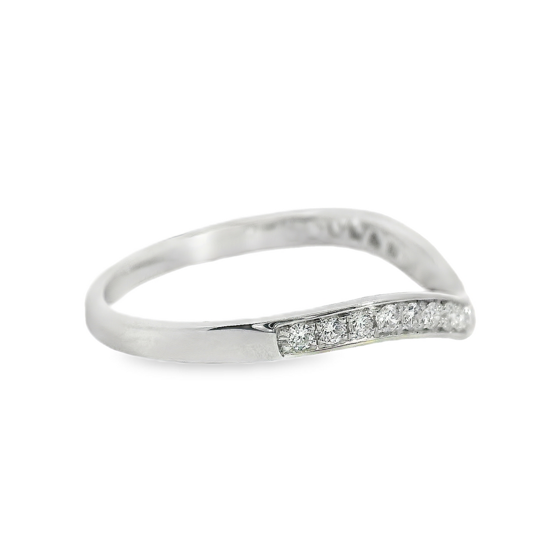 18kt White Gold Natural Round Diamonds Curved Wedding Ring (.19ct)