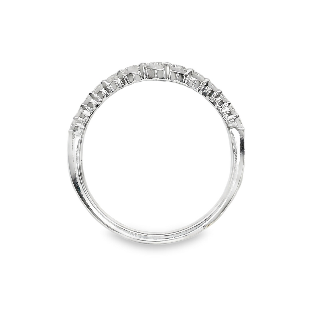 18kt White Gold Natural Tapered Round Diamond Wedding Ring (.41ct)