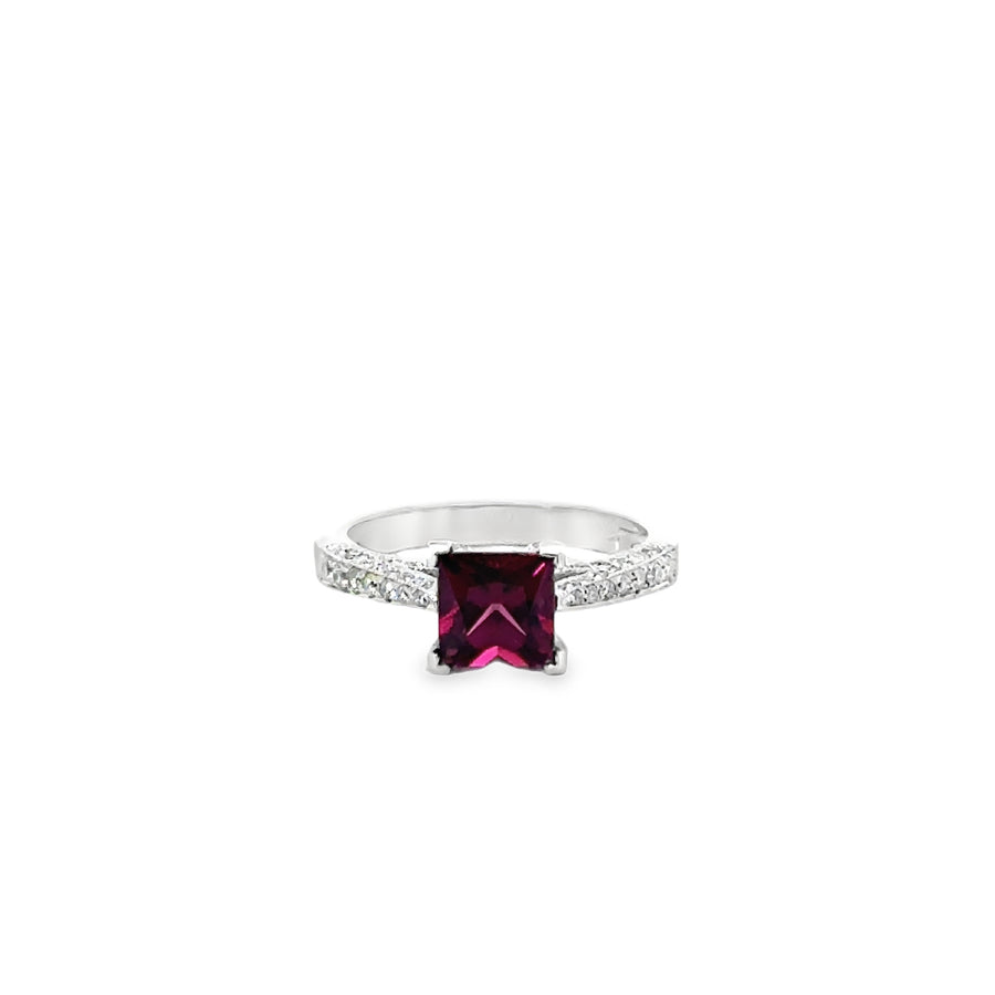 18kt White Gold Princess Natural Garnet and Round Natural Diamonds Ring (1.63ct)