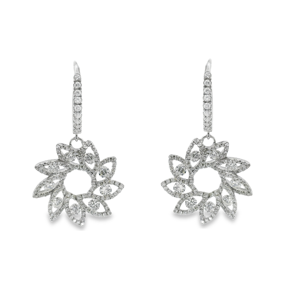 18kt White Gold Natural Diamonds Drop Earrings (1.65ct)