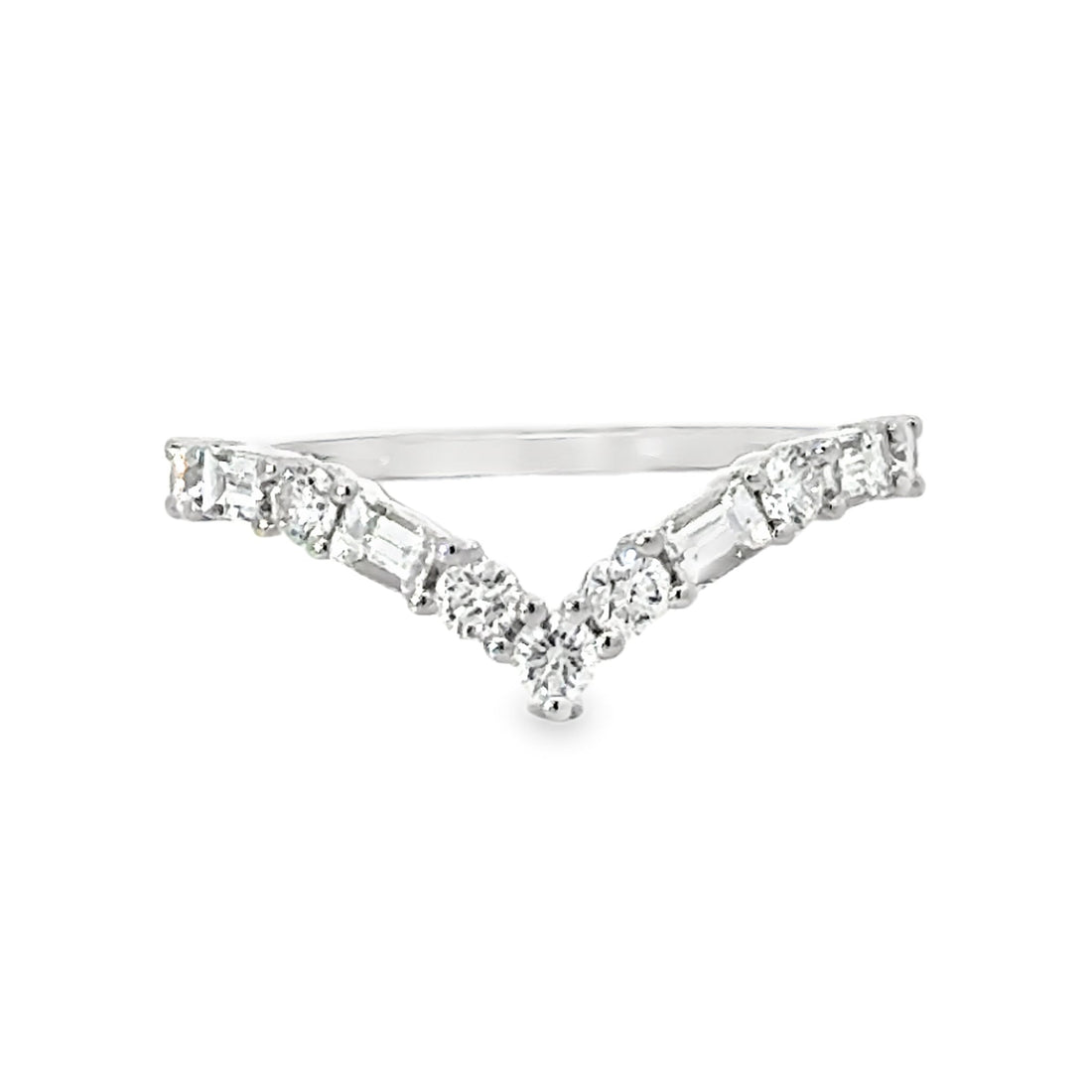 18kt White Gold Diamond Curved Wedding Ring (0.7ct)