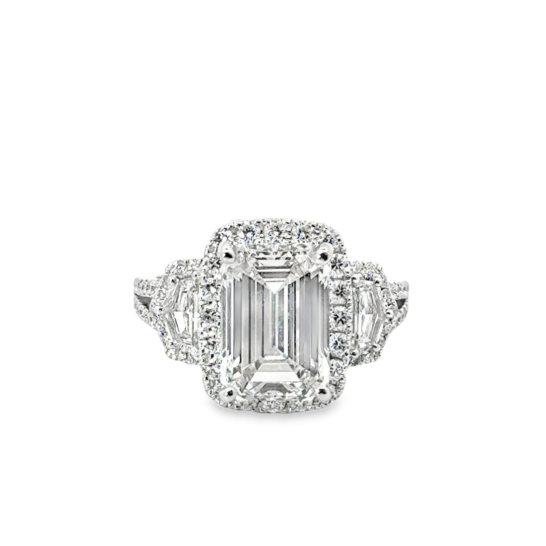 18kt White Gold Lab-Grown Emerald Diamond Engagement Ring (5.01ct)