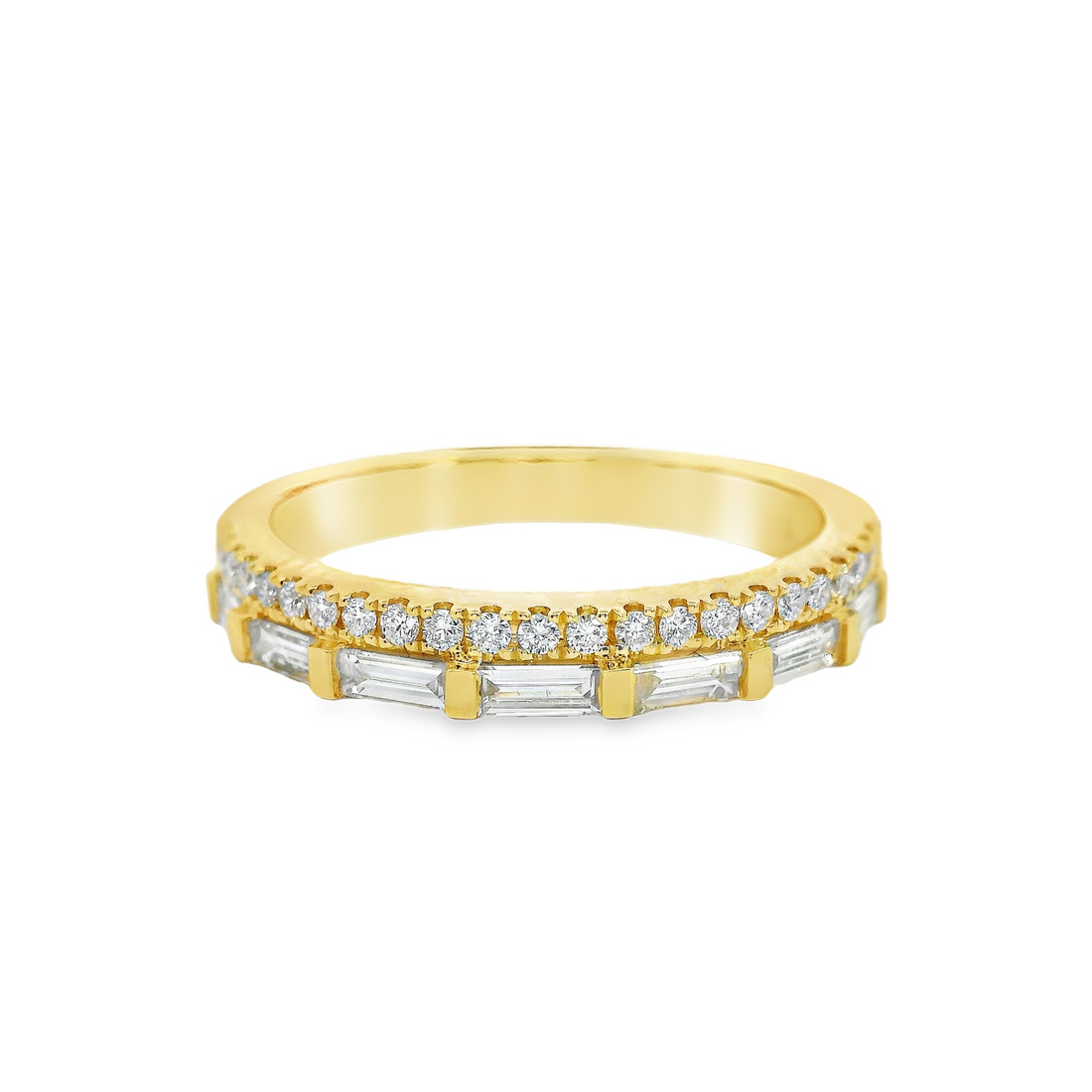 18kt Yellow Gold Natural Round & Baguette Diamond Prong Set Ring (0.46ct)