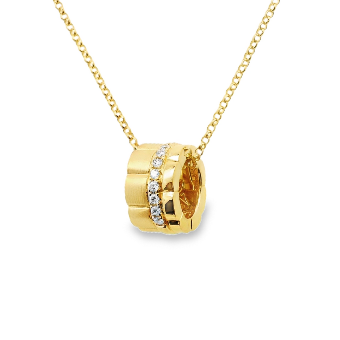 18kt Yellow Gold Natural Round Diamond Wheel Pendant (.08ct)