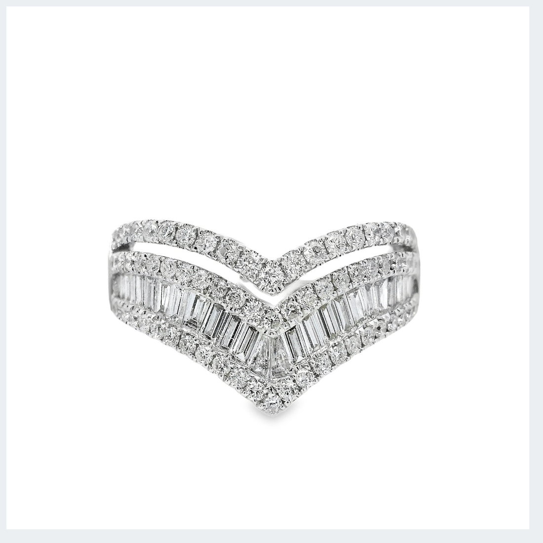 18kt White Gold Natural Full and Baguette Diamonds Chevron Ring (0.94ct)