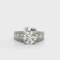 18kt White Gold Natural Round Diamond Engagement Ring (3.3ct)