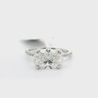18kt White Gold Lab-Grown Oval Diamond Engagement Ring (2.23ct)