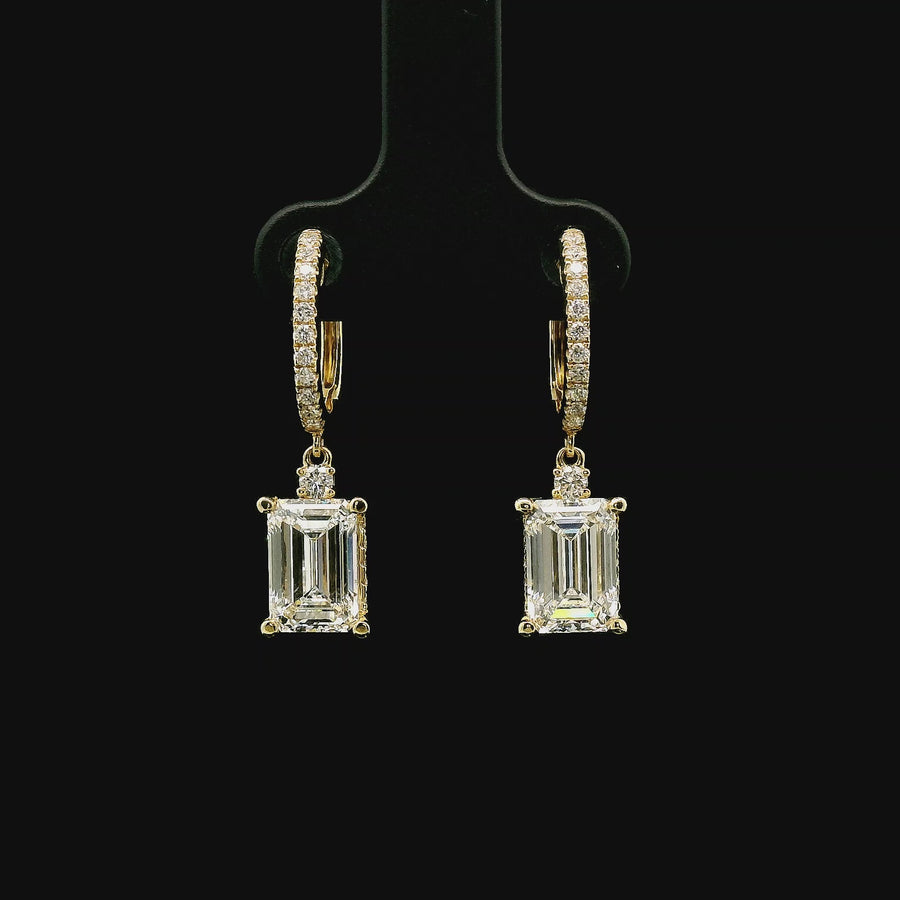 18kt Yellow Gold Natural Round Diamonds and Lab-Grown Emerald Diamonds Drop Earrings (4.19ct)